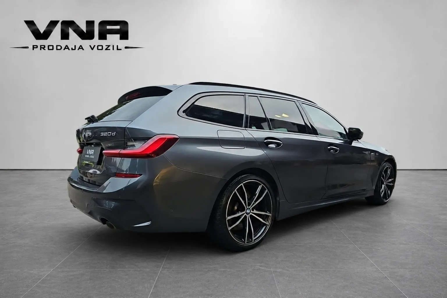 Zunanja slika - BMW serija 3 Touring: - 320d M-OPTIC |VIRTUAL|NAVI|LED|ALU19|PDC|TOP|... - 6