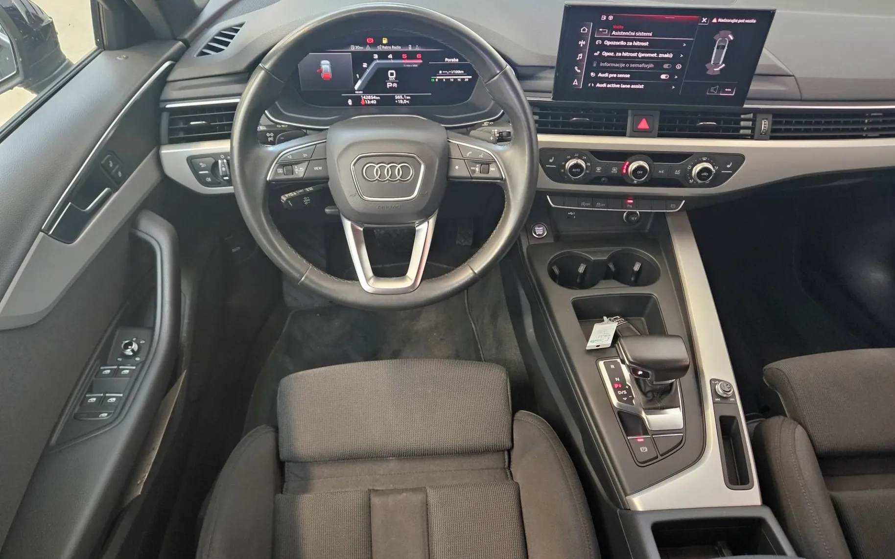 Notranja slika - Audi A4 Avant - 35 TDI S tronic - 7