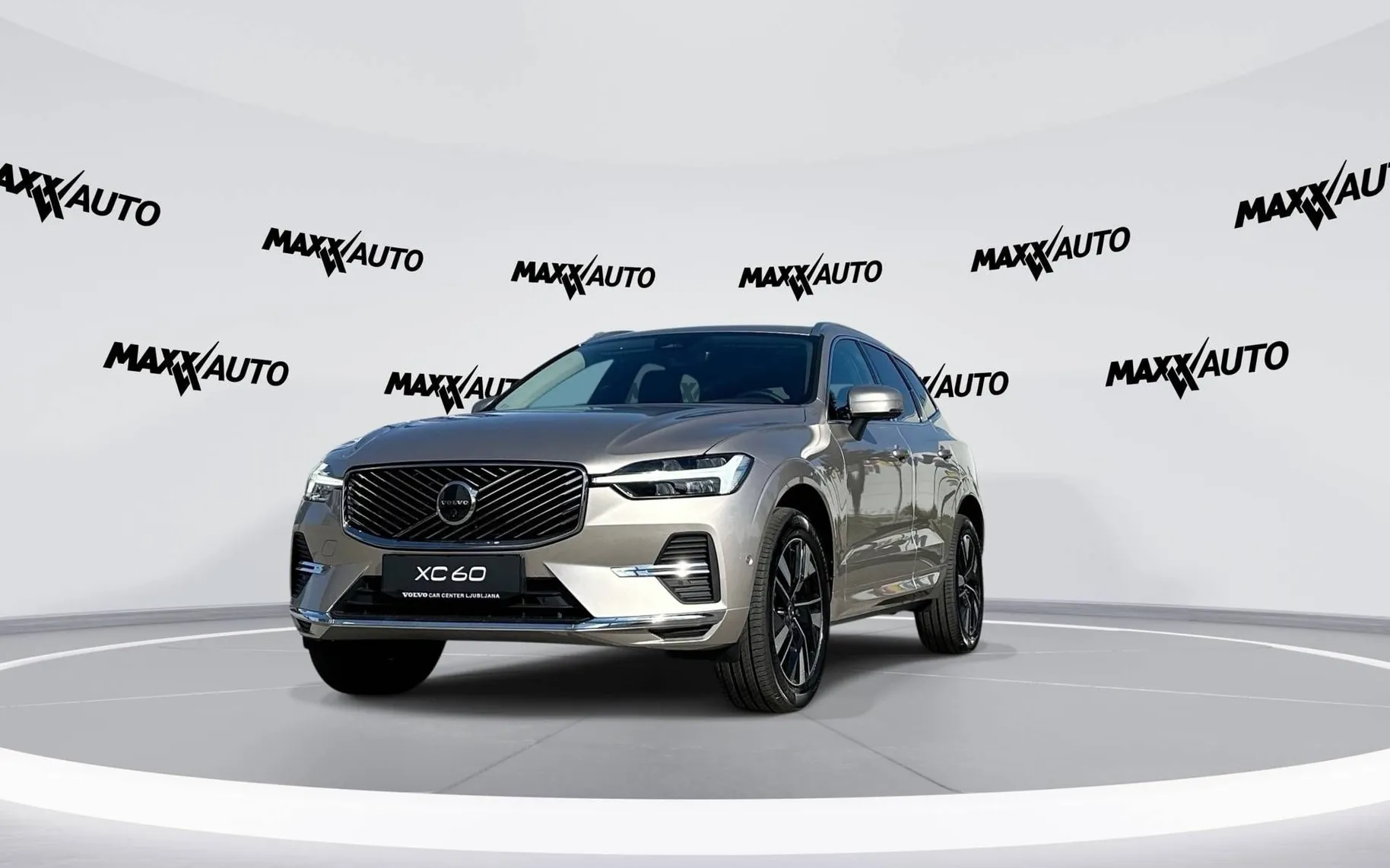 Zunanja slika - Volvo XC60 - B5 AWD MILD HYBRID PETROL PLUS BRIGHT - 1