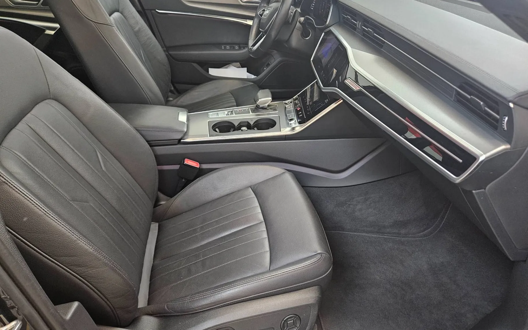 Notranja slika - Audi A6 Avant - 40 TDI quattro design S tronic - 9