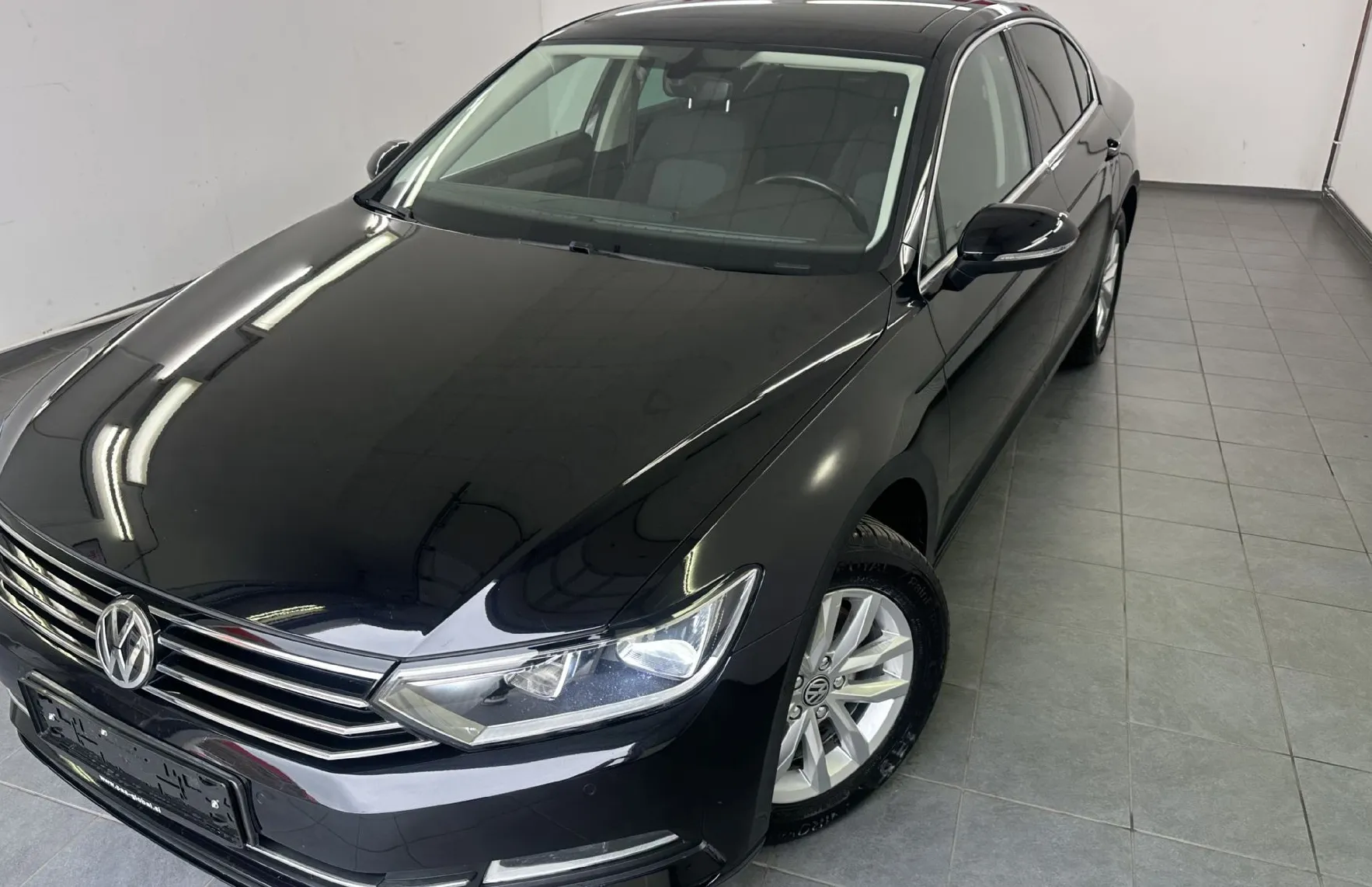 Zunanja slika - VW Passat - 2.0 TDI BMT Comfortline DSG.LED.KAMERA.PANORAMA - 15