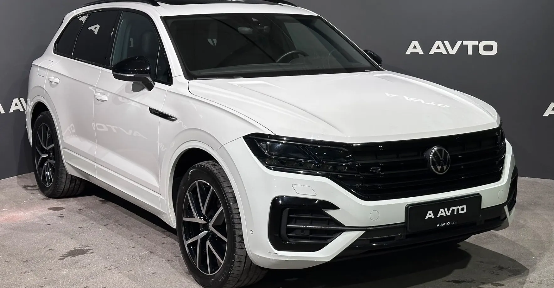 Zunanja slika - Volkswagen Touareg - 4motion V6 TDI BMT R-Line Tiptronic-VK-ZRAČNO-PANO - 2