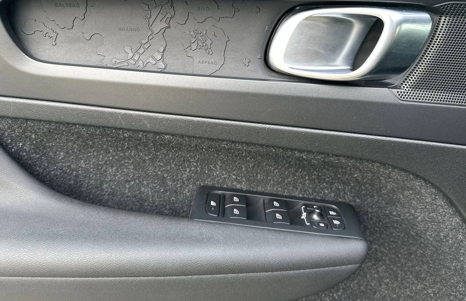 Zunanja slika - Volvo XC40 - T3 Momentum Avt. - 13