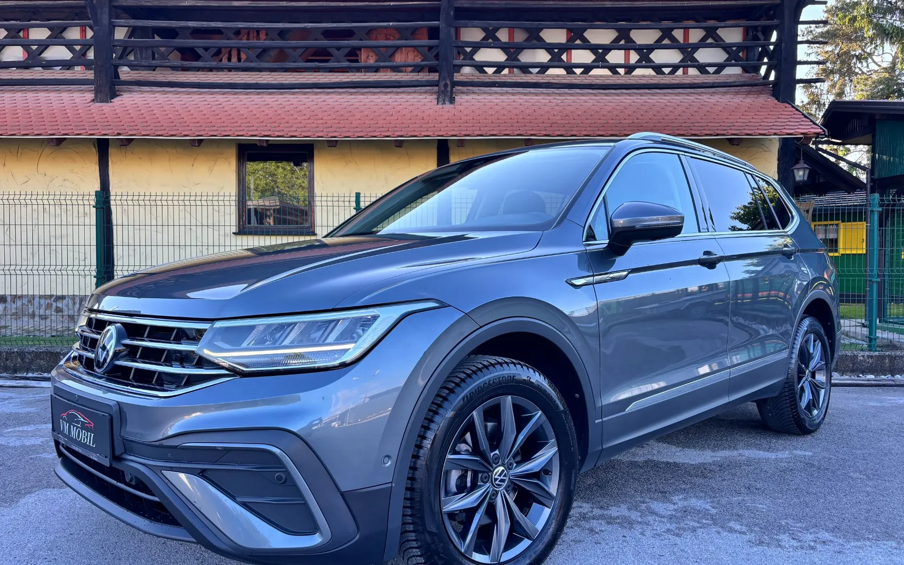 Zunanja slika - Volkswagen Tiguan - 2.0 TDI-1.LAST-7 SEDEŽEV-VIRTUAL-18COL-360 KAMERA - 1