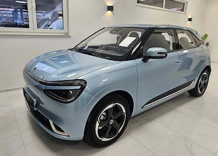 Zunanja slika - Dongfeng Box - 42.3 kWh 70 kW- Gray Black Interior-7.200E Subvenc - 11