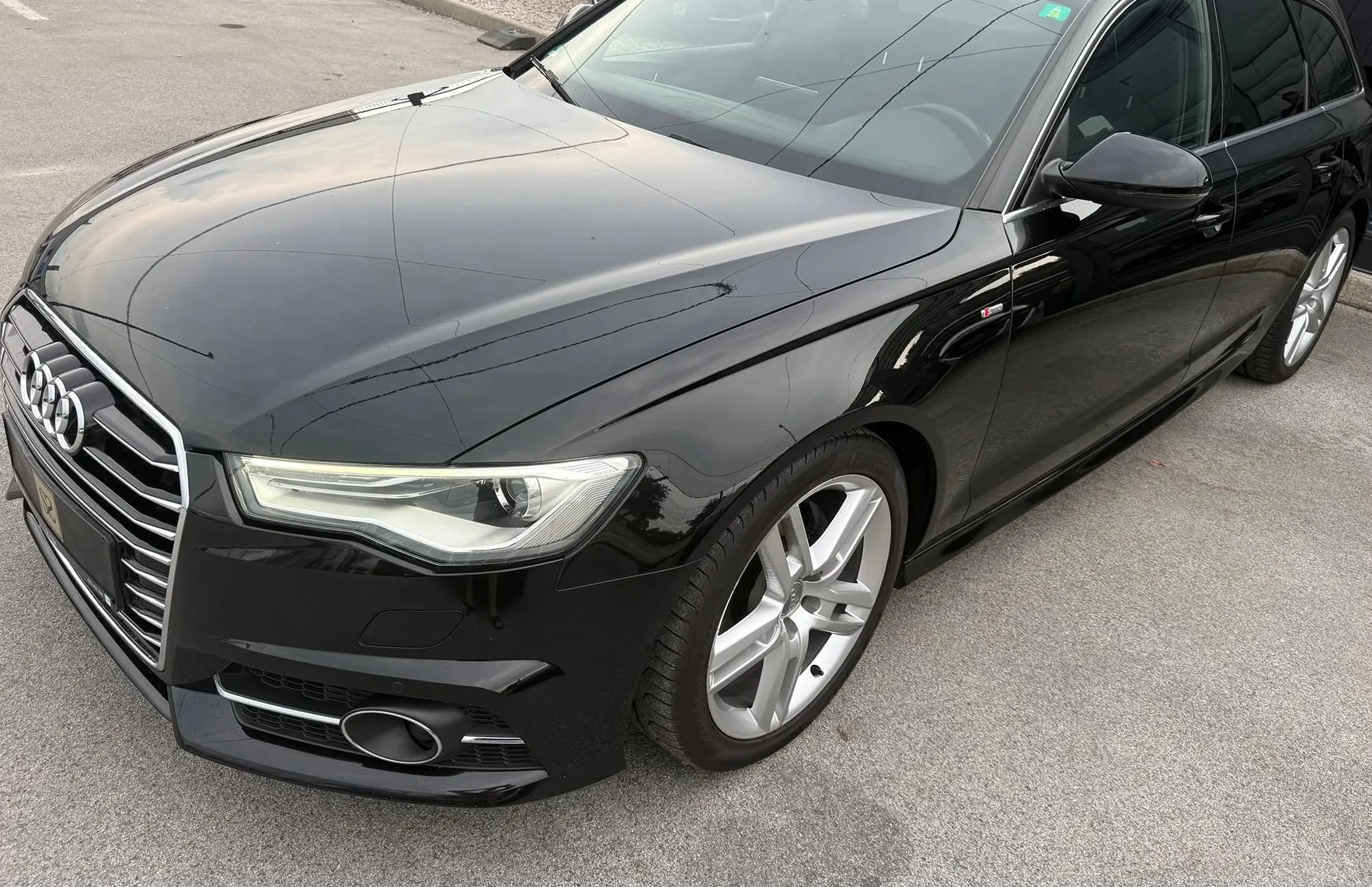 Zunanja slika - Audi A6 - Avant 2.0TDI S line-PANO-NAVI-BT-4CON-GRESED-ACC-KAM-MEM - 4