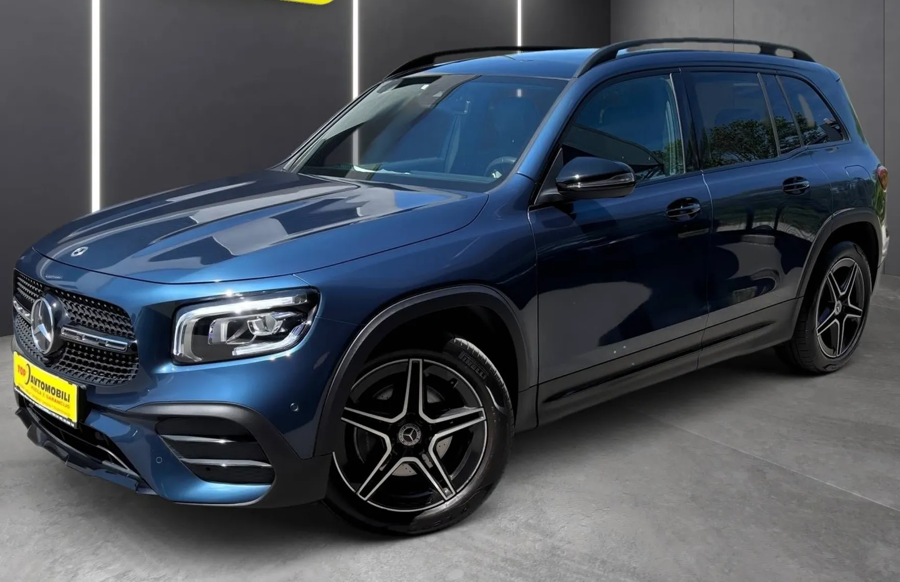 Zunanja slika - Mercedes-Benz GLB-Razred - GLB 200 d AMG BLACK EDITION PANORAMA KAMERA 7 SE - 2