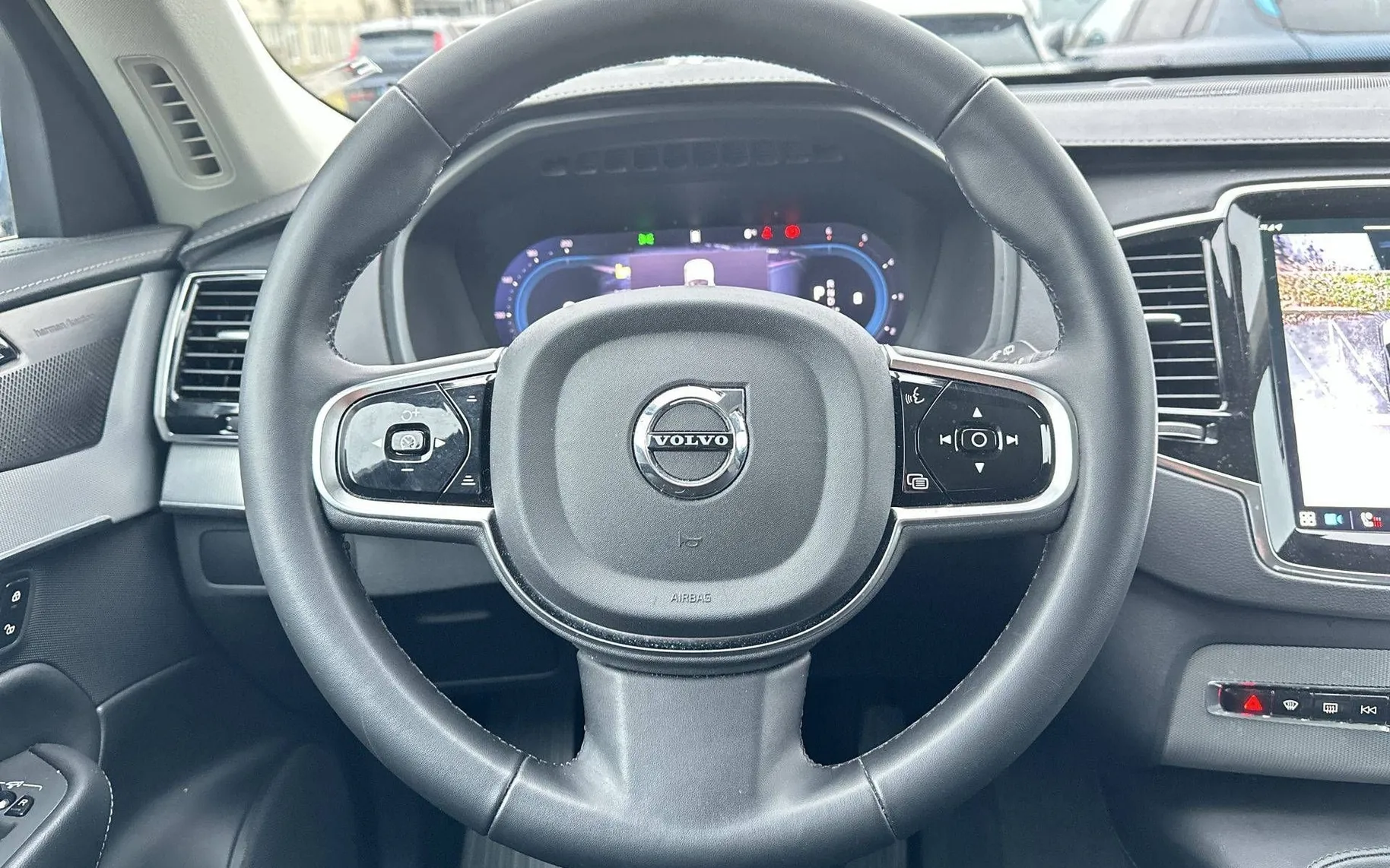 Notranja slika - Volvo XC90 - B5D AWD Plus Bright Avt. 7 sedežev PANO-KLJUKA... - 15