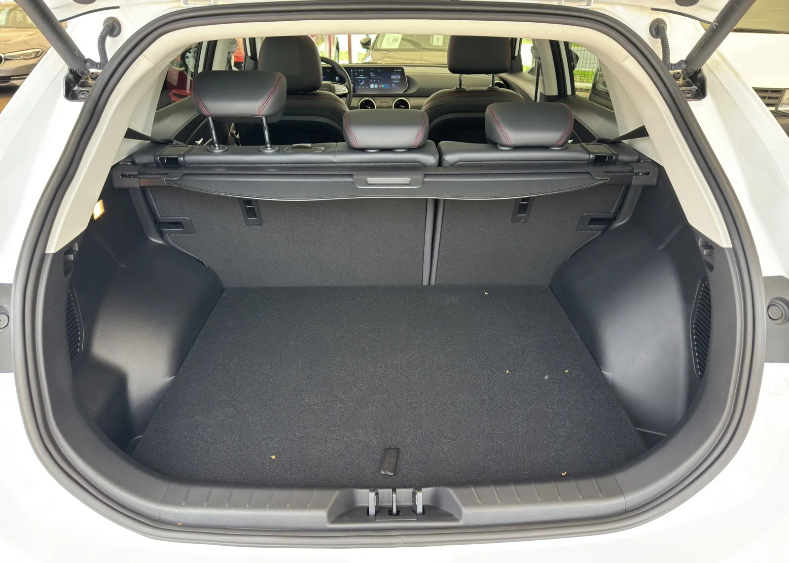 Zunanja slika - Forthing Forthing T5 EVO - T5 Evo 1.5T EXCLUSIVE ADAS +PANORAMA+KAMERA+MRTVI KOT+DAB - 17