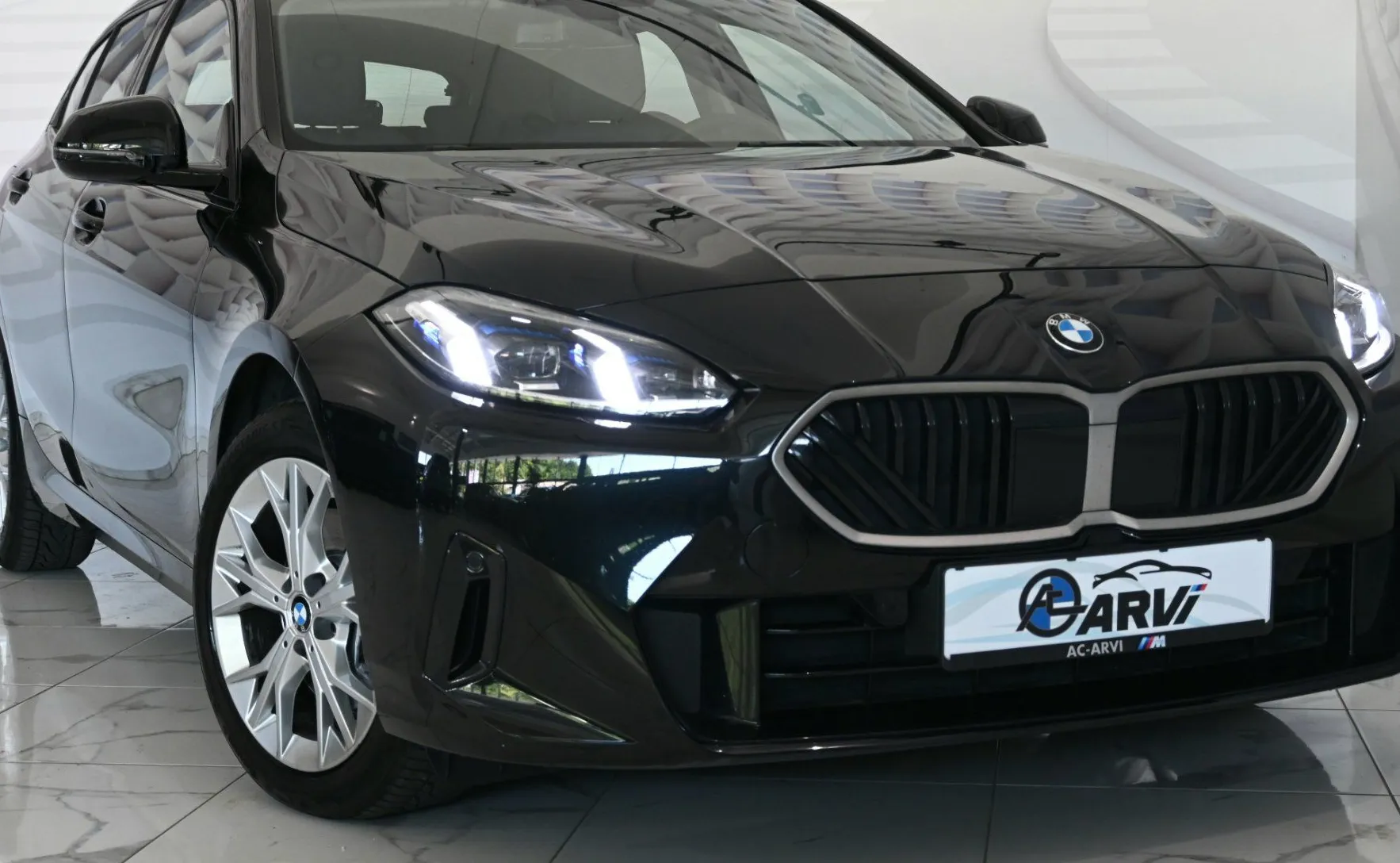 Zunanja slika - BMW Serija 1 - : 118d Avt.-ADAPT.LED-KAMERA-AMBIENT - 1