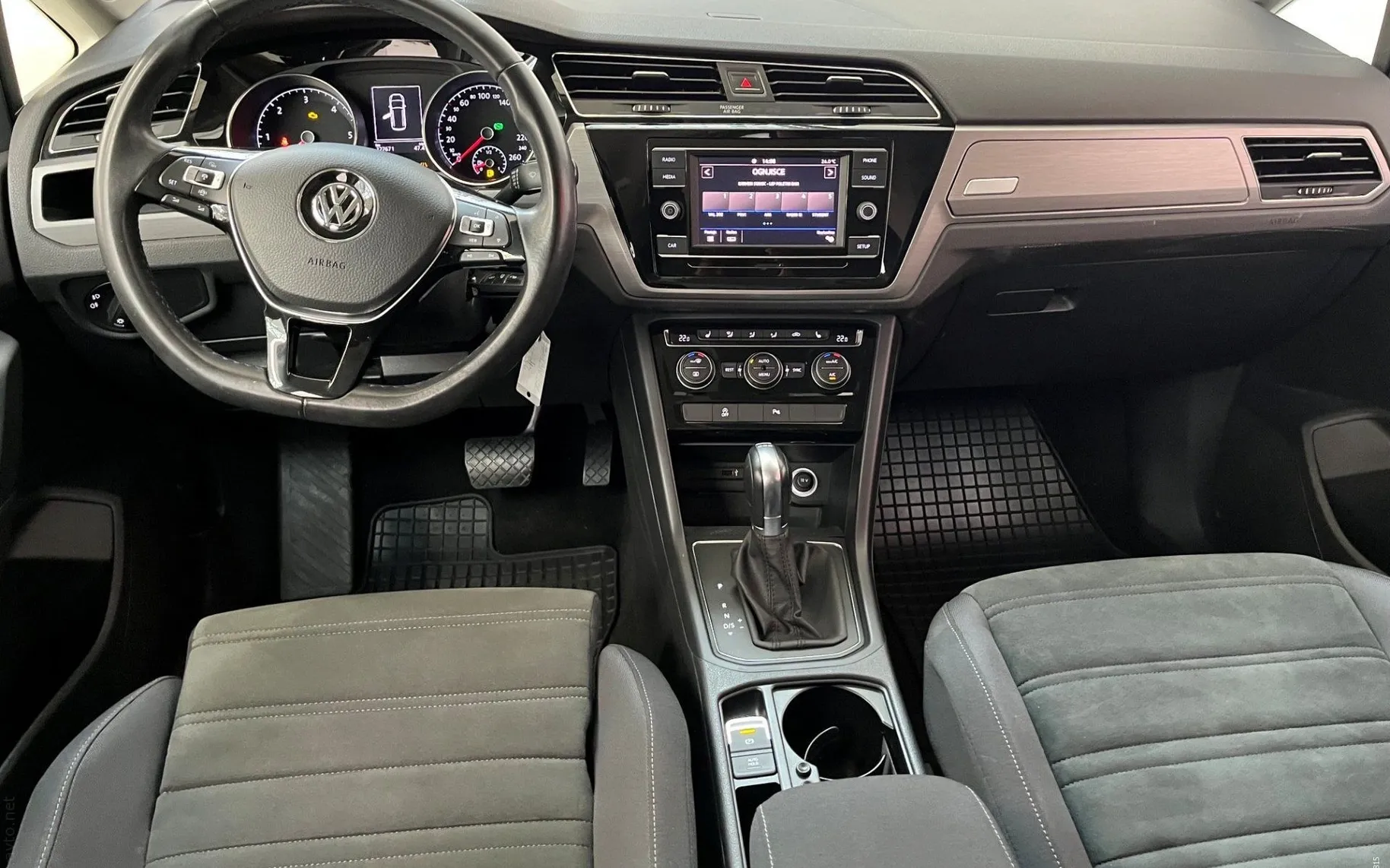 Zunanja slika - Volkswagen Touran - 1.6 TDI BMT Comfortline DSG - 5