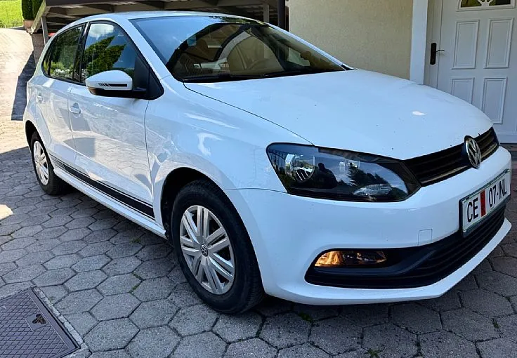 Zunanja slika - Volkswagen Polo - 1.0 1.LASTNIK 5VRAT SLO VELIK SERVIS LETNO JAMSTVO - 3