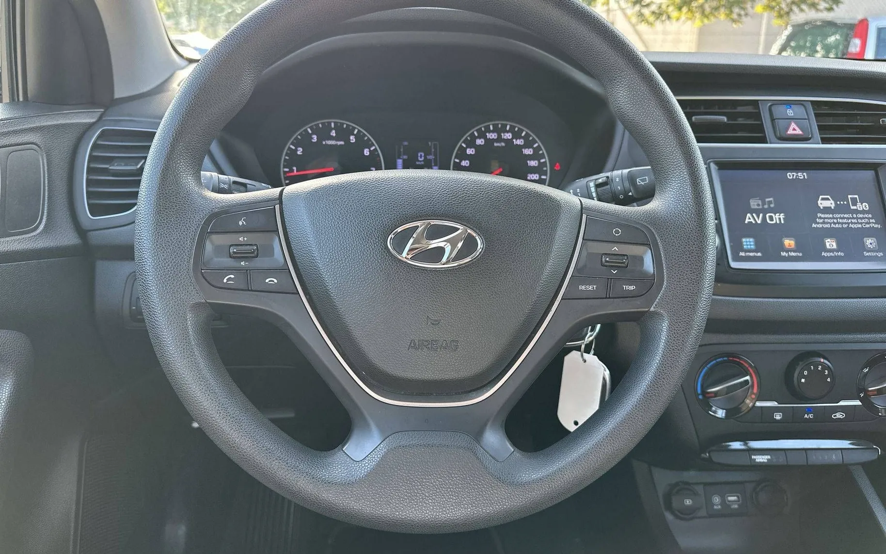 Notranja slika - Hyundai i20 - 1.25 Life - 14