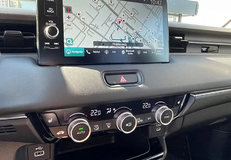 Zunanja slika - Honda HR-V - 1.5 i-MMD Hybrid Advance CVT - 11