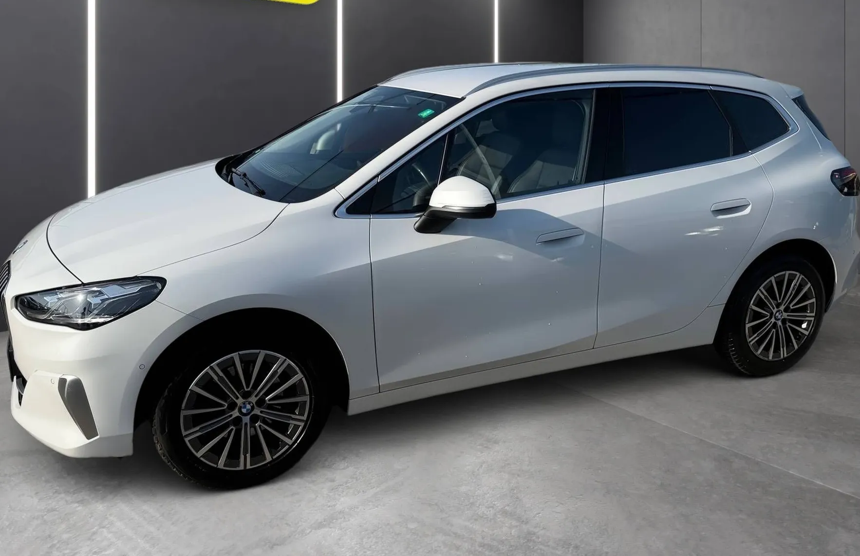 Zunanja slika - BMW Serija 2 - Active Tourer: 218i FULL LED NAVI KAMERA TEMPOMAT USNJE - 4