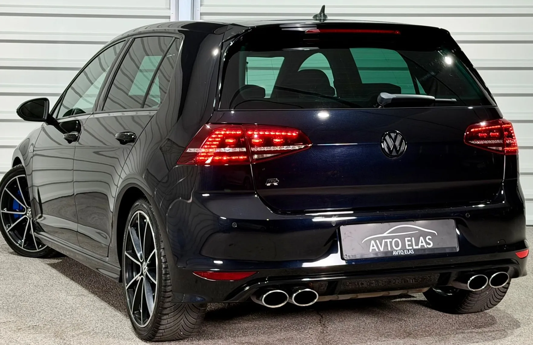 Zunanja slika - Volkswagen Golf - R - 4 MOTION - DSG - DRIVE SELECT - NAVI - PDC - 4