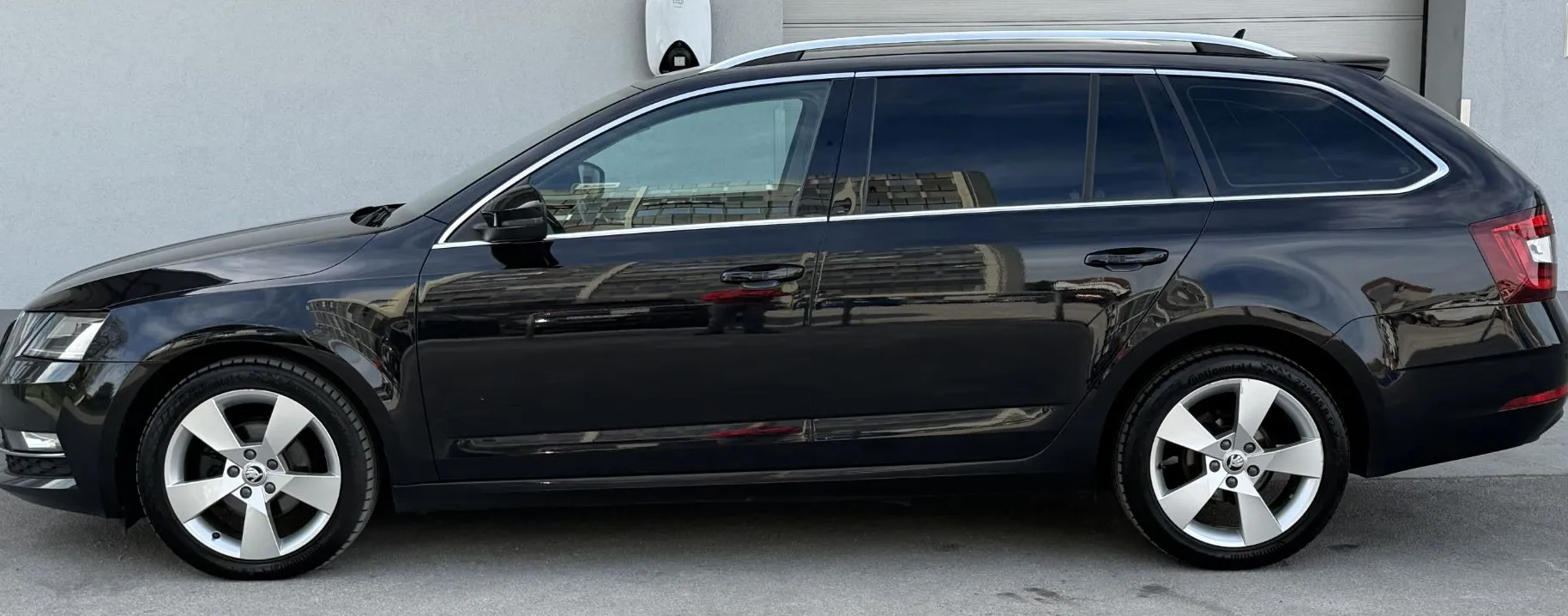 Zunanja slika - Škoda Octavia - Combi 1,6 TDI Active DSG - 2