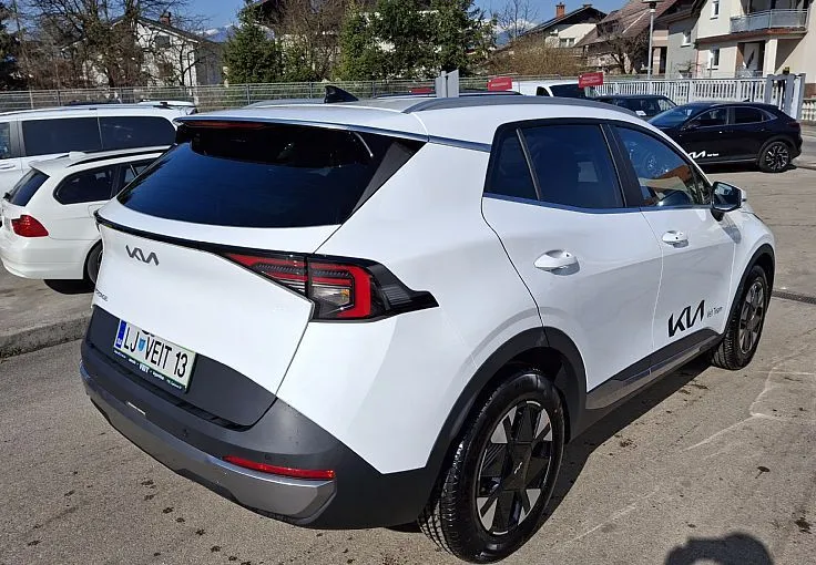 Zunanja slika - KIA Sportage - 2WD 1.6 T-GDI EX Fresh Plus ISG DCT - 4