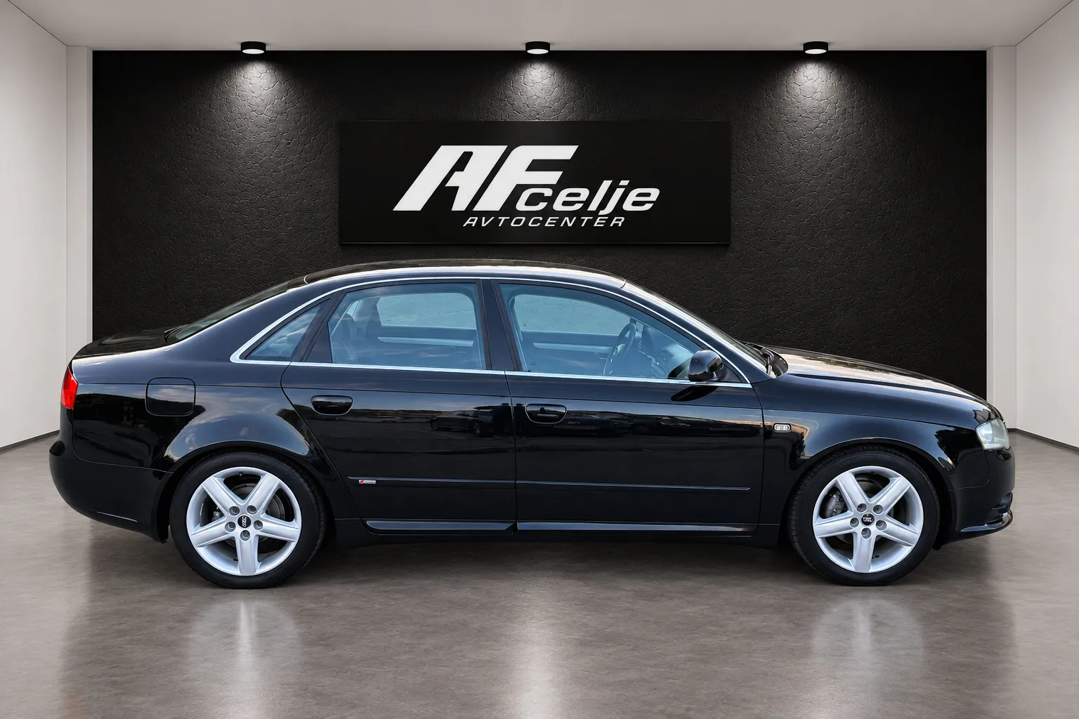 Zunanja slika - Audi A4 - 1.9 TDI-LIMUZINA-2X S LINE-ODLIČEN- - 4