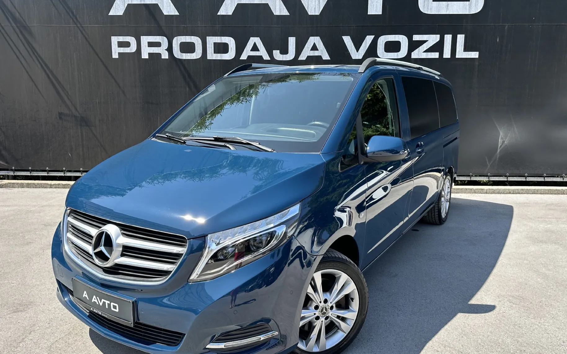 Zunanja slika - Mercedes-Benz Vito - 4x4-LANG-WEBASTO-2xPDC-NAVI-GRET.SEDEŽEV-7+1-VK... - 1