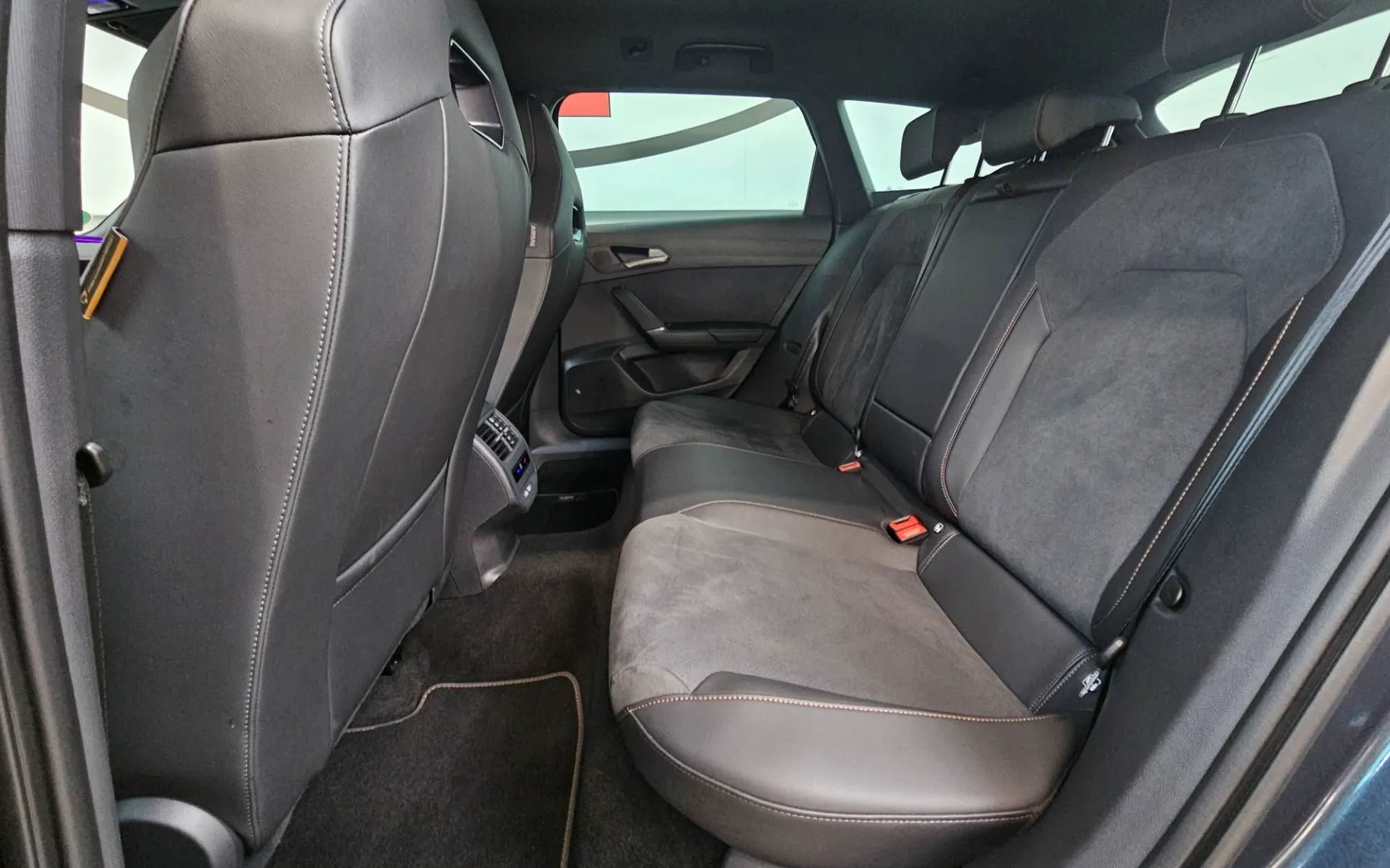 Notranja slika - Cupra Leon - ST 1.5 eTSI DSG - 10