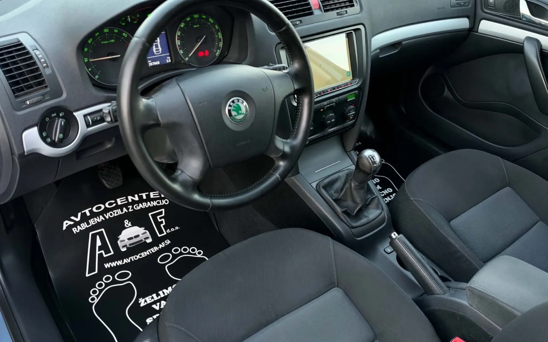 Notranja slika - Škoda Octavia - 1.9 TDI-ODLIČEN- - 8