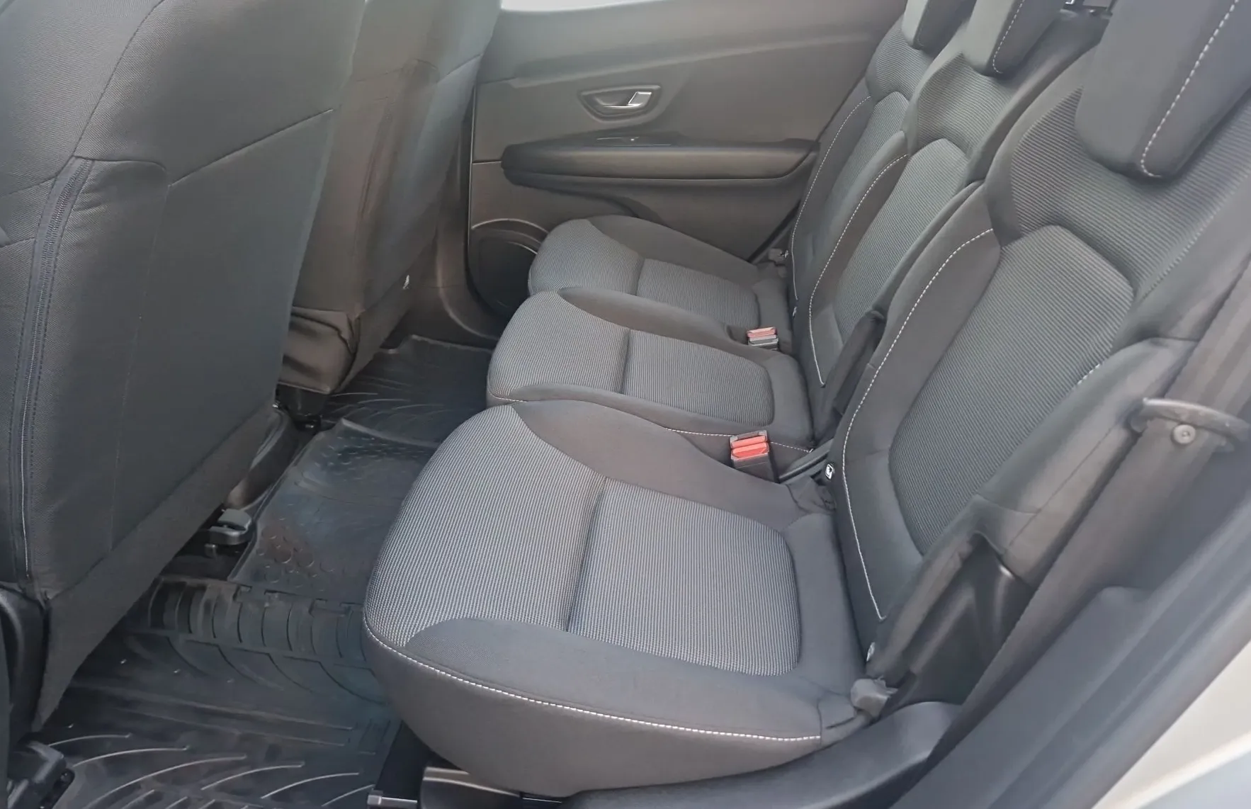 Zunanja slika - Renault Scénic - Scenic Energy dCi 110 - 16