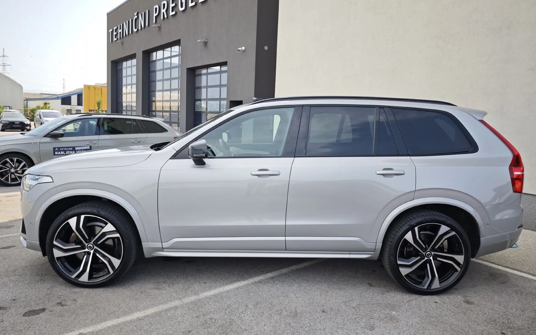 Zunanja slika - Volvo XC90 - B5 Ultimate Bright 7SED AWD ZRAČNO PANO KAM360 - 5