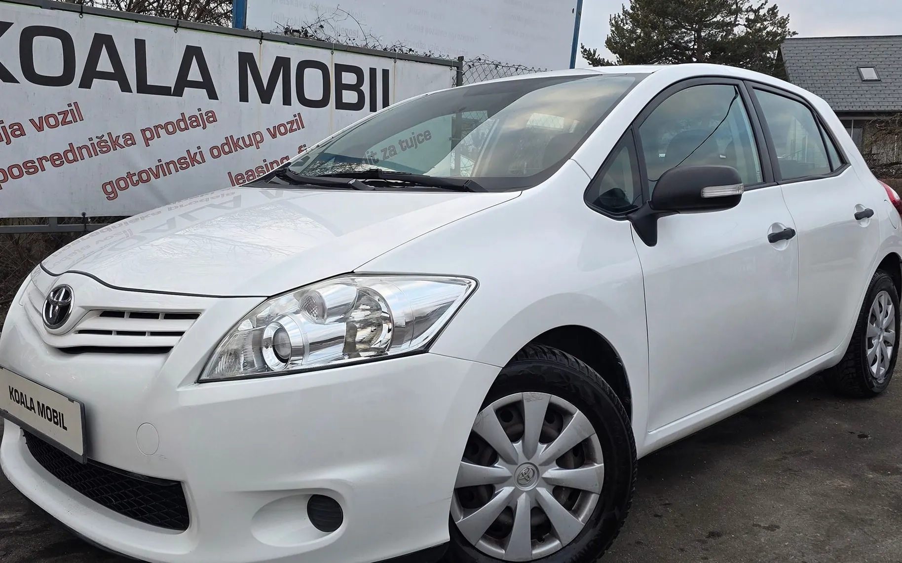Zunanja slika - Toyota Auris - 1.33 Dual VVT-i Luna KLIMA-SLOVENSKA-1.LASTNIK - 14