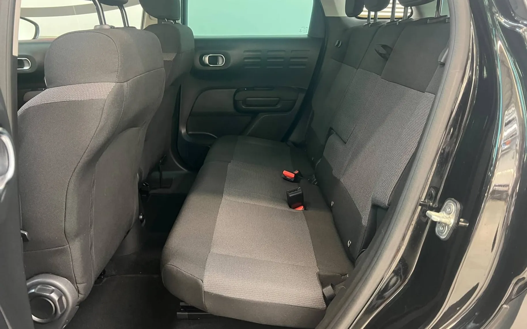 Notranja slika - Citroën C3 Aircross - 1.2 PureTech 110 S S Shine - 8