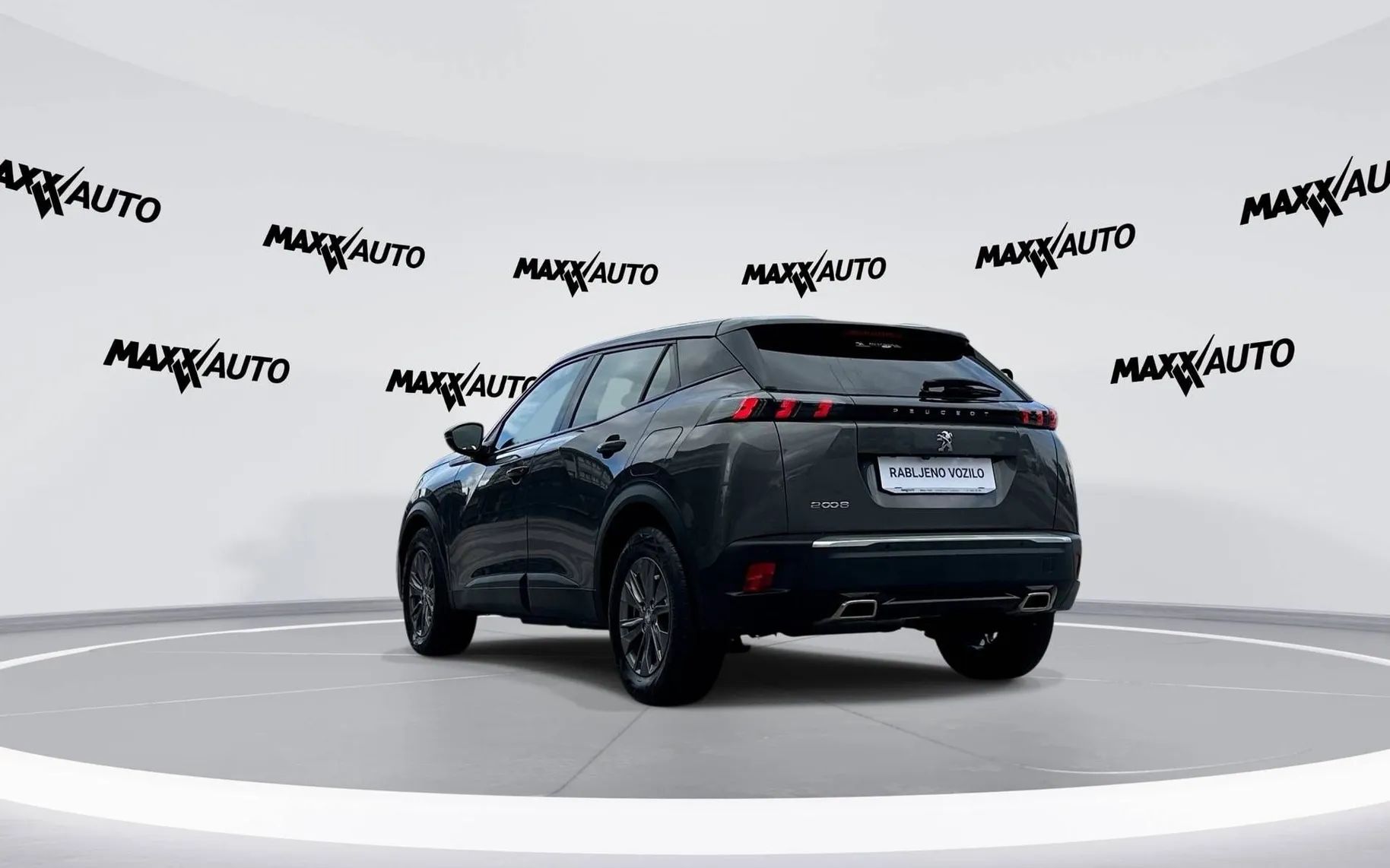 Notranja slika - Peugeot 2008 - 1.2 PureTech 130 S S Active - 7