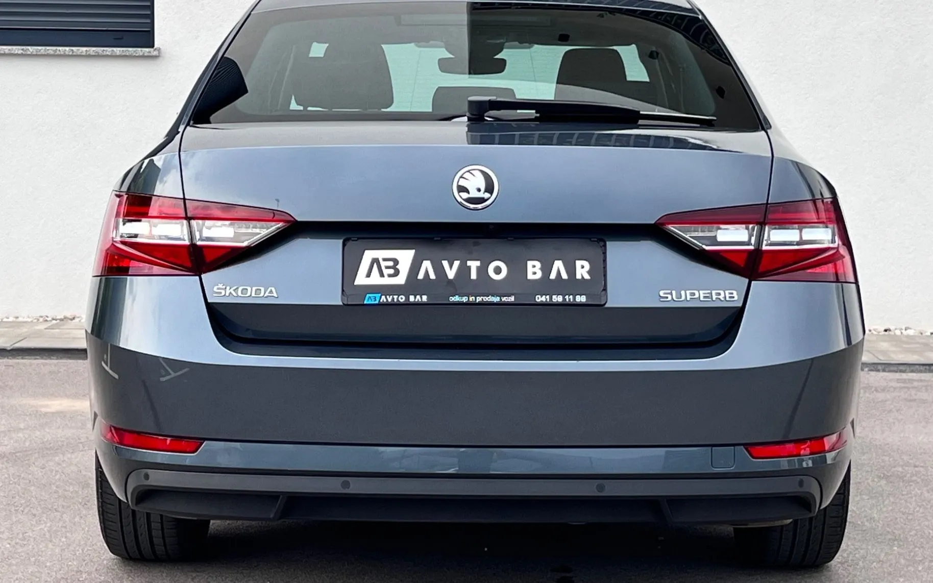 Notranja slika - Škoda Superb - 1.5 TSI+1.LAST+SLO+R.KAMERA+NAVI+RADAR+MRTVI KOT - 7