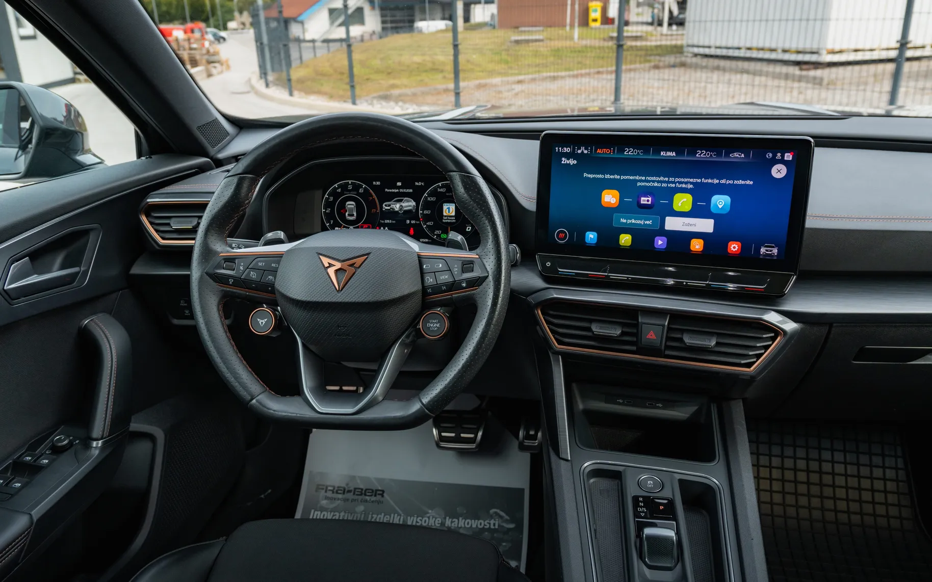 Notranja slika - Cupra Formentor - VZ 4Drive 2,0 TSI DSG - 10