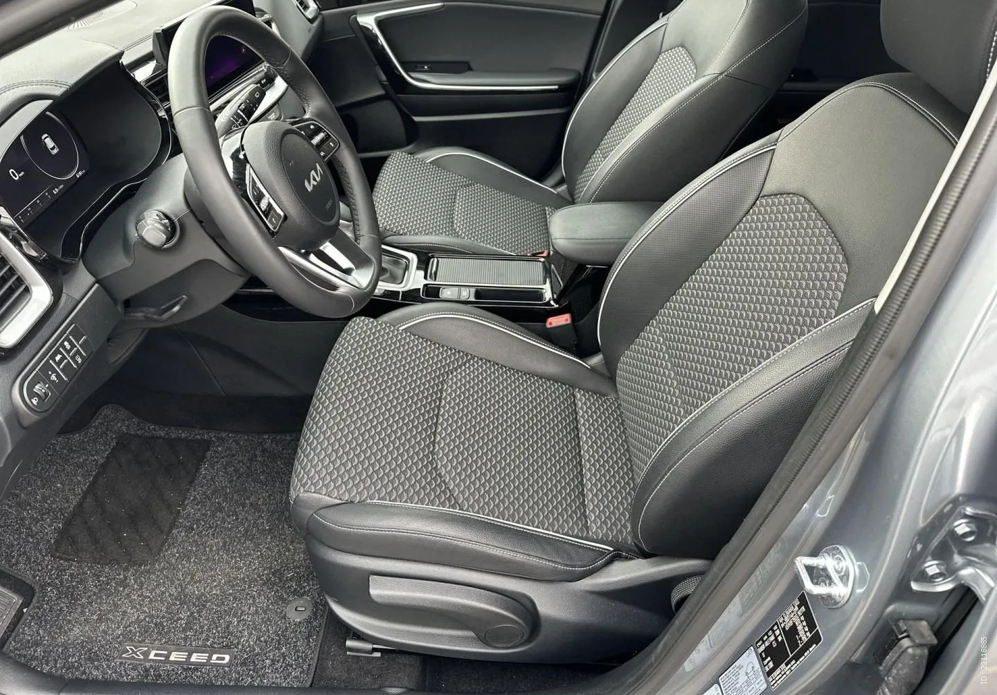 Notranja slika - KIA XCeed - 1.6 T-GDi EX WAY ISG.7DCT... - 10