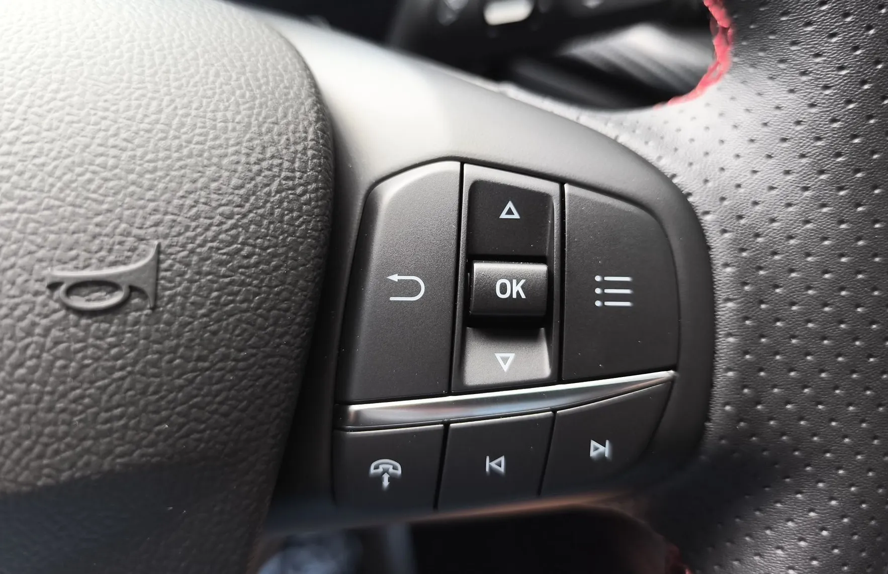 Zunanja slika - Ford Kuga - ST-LINE 2.5 180 KM FHEV- NA ZALOGI - 18