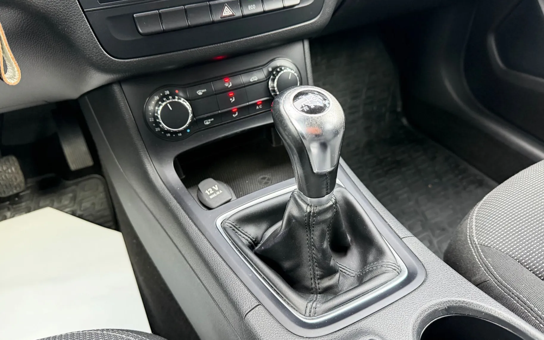 Zunanja slika - Mercedes-Benz B-Razred - B 200 CDI 2.LASTNICA KAMERA TEMPOMAT ALU 17 - 19