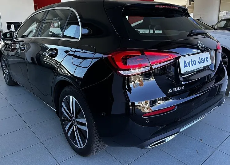 Zunanja slika - Mercedes-Benz A-Razred - A 180 d 8G-DCT-SLOVENSKO VOZILO - 4