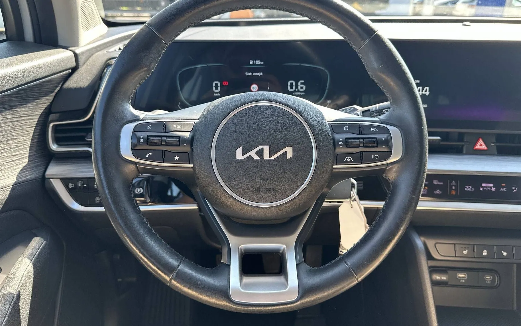 Notranja slika - KIA Sportage - 1.6 T-GDI LX Fresh ISG - 14