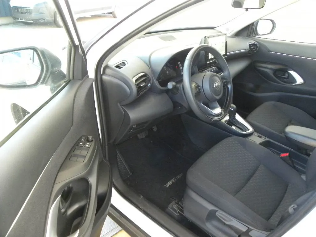 Zunanja slika - Toyota YARIS CROSS HYBRID - Toyota  1.5 VVT-i Cool Avt. - 7