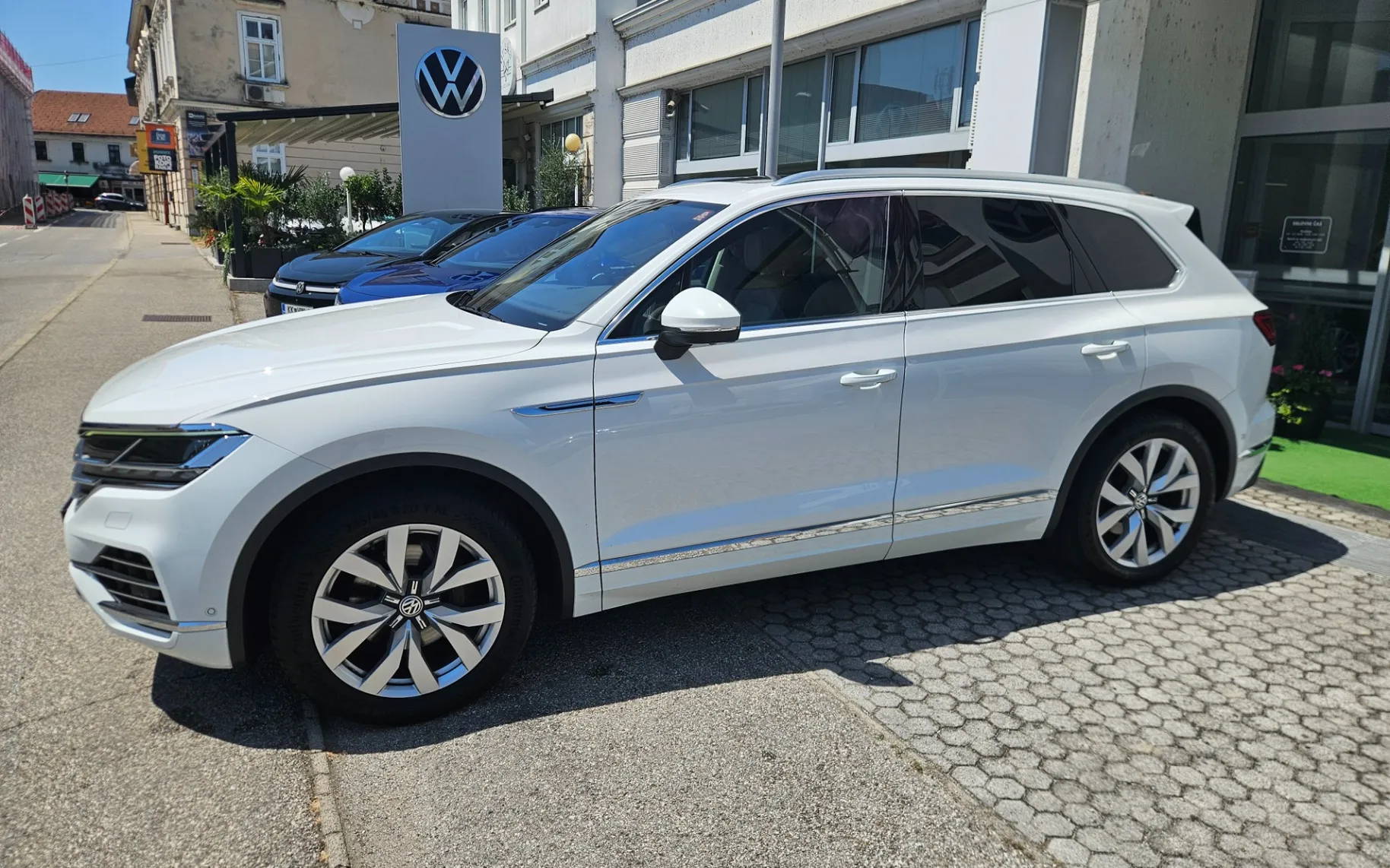 Zunanja slika - Volkswagen Touareg - 4motion V6 TDI BMT Atmosphere - 5