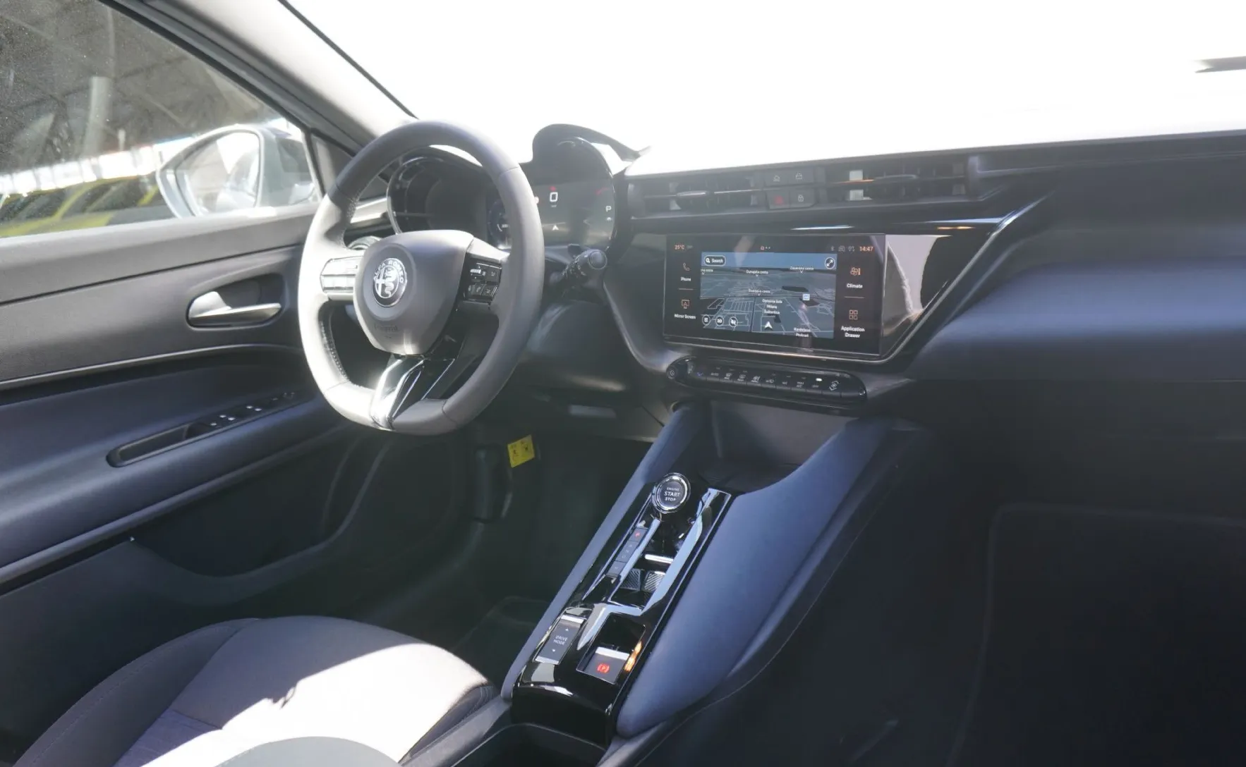 Zunanja slika - Alfa Romeo Junior - Ibrida 1.2 Core Avt. - 9