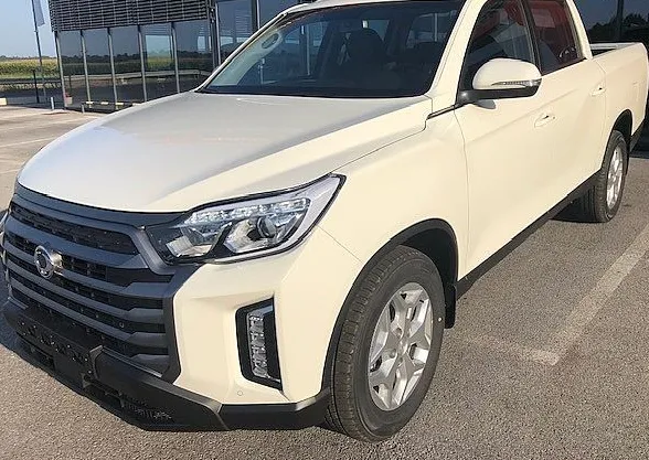 Zunanja slika - SsangYong Musso - Grand 2.2 XDi Ultimate 4WD A T....AKCIJA..... - 8