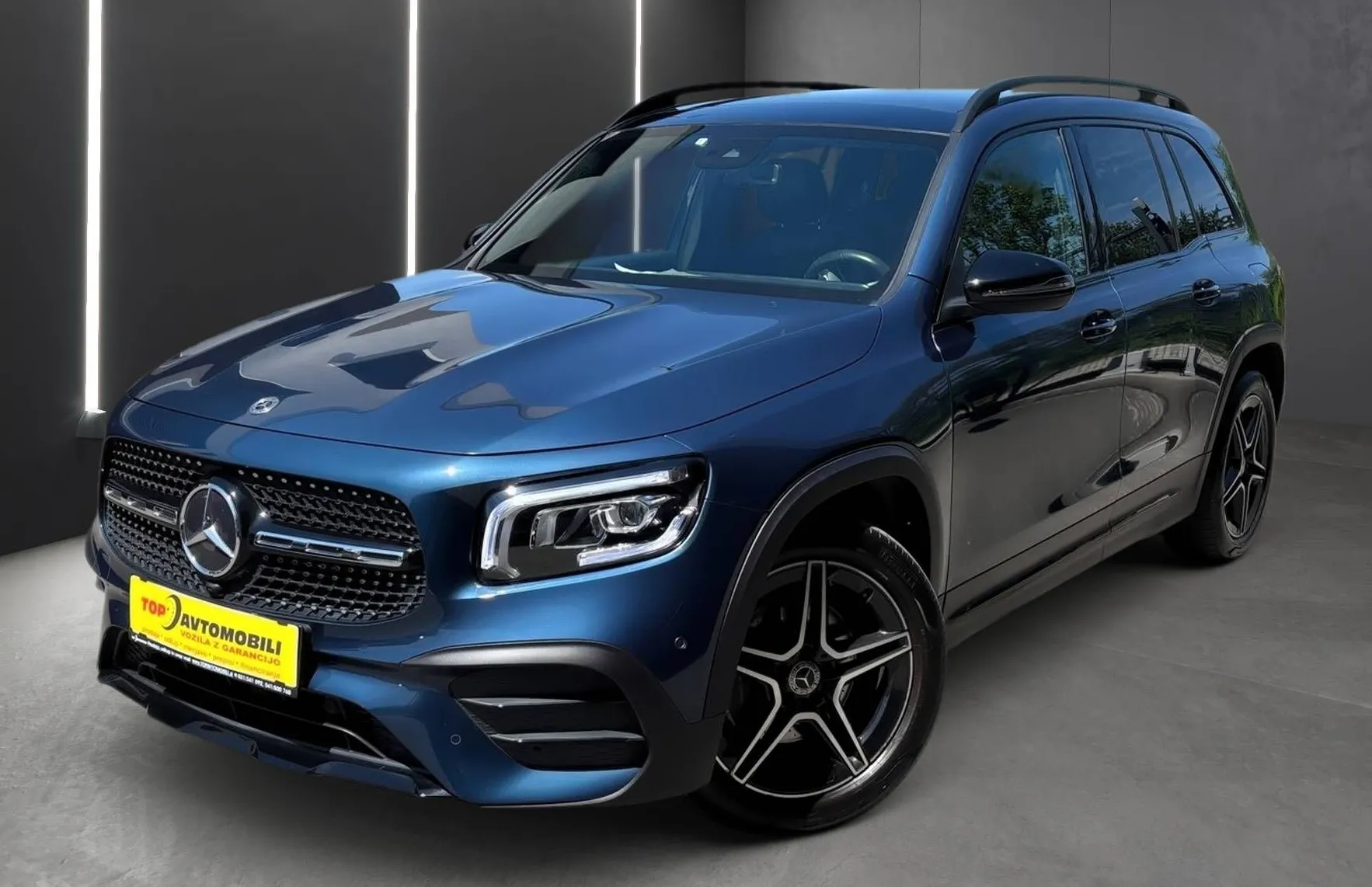 Zunanja slika - Mercedes-Benz GLB-Razred - GLB 200 d AMG BLACK EDITION PANORAMA KAMERA 7 SE - 1