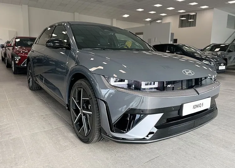 Zunanja slika - Hyundai Ioniq 5 - N-Line PREMIUM BOSE Topl.Črp. WINTER El. kljuke... - 3