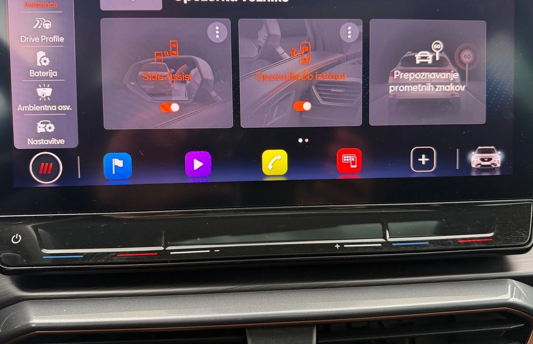 Zunanja slika - Cupra Formentor - VZ 1.4 eHybrid DSG-Panorama-Mrtvi kot-ACC-Kamera.. - 17