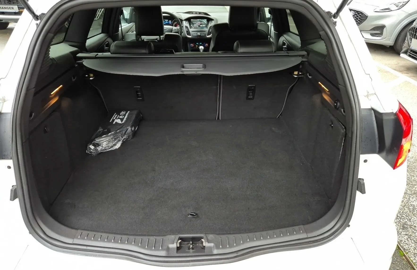 Zunanja slika - Ford Focus - ST-3 2.0 T3Ci 185 PS -1.LAST.-AGR-USNJE-KSENON - 9