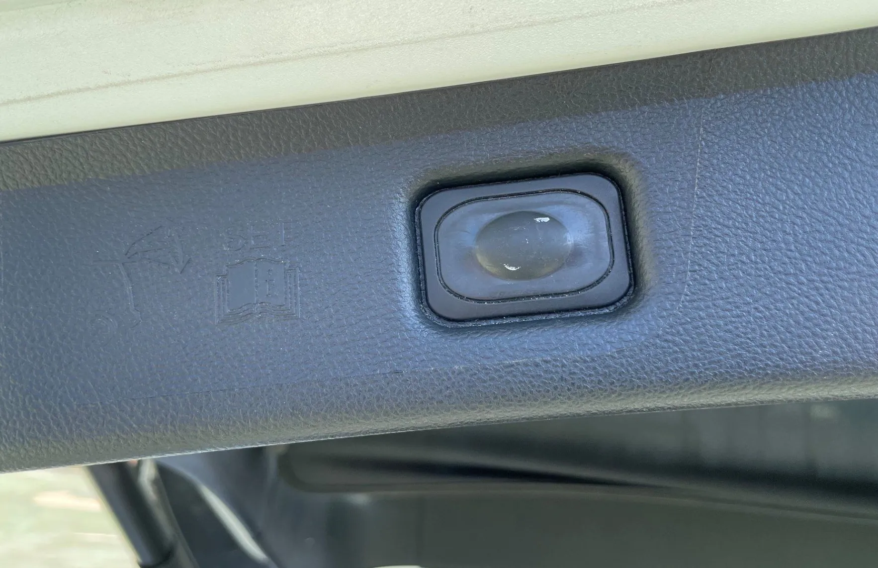 Zunanja slika - Ford S-MAX - 2.0 TDCi  Powershift NAVI.PDC.KAMERA.OGR.SEDEŽ - 18