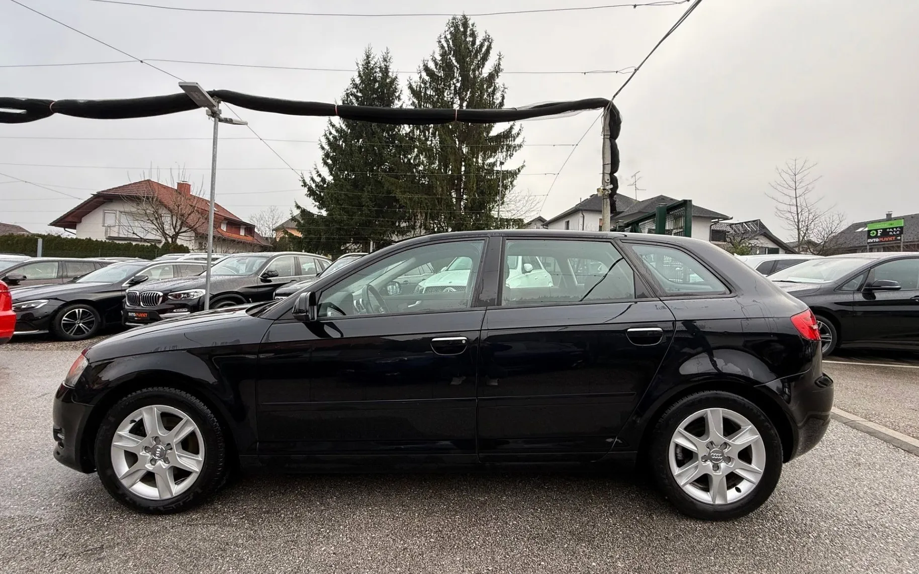 Zunanja slika - Audi A3 - 2.0 TDI AUT. SPORTBACK NAVI TEMPOMAT ALU 16 - 2