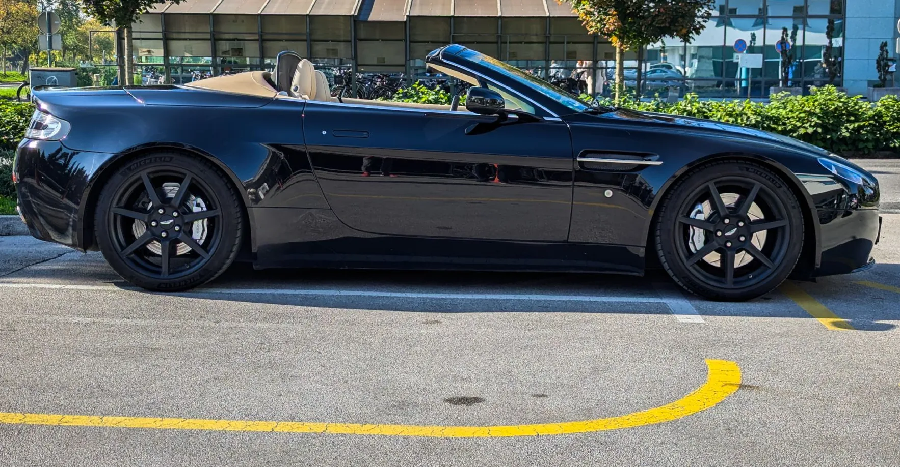 Zunanja slika - Aston Martin Vantage - S Roadster 4.7 V8   nova streha - 4
