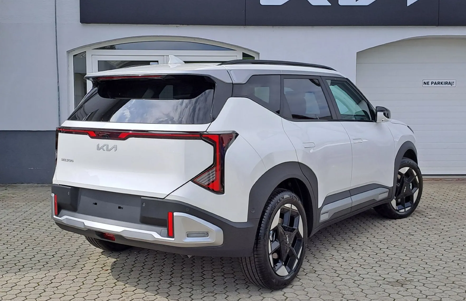 Zunanja slika - KIA Seltos - 1.6 T-GDI EX Style DCT - 4